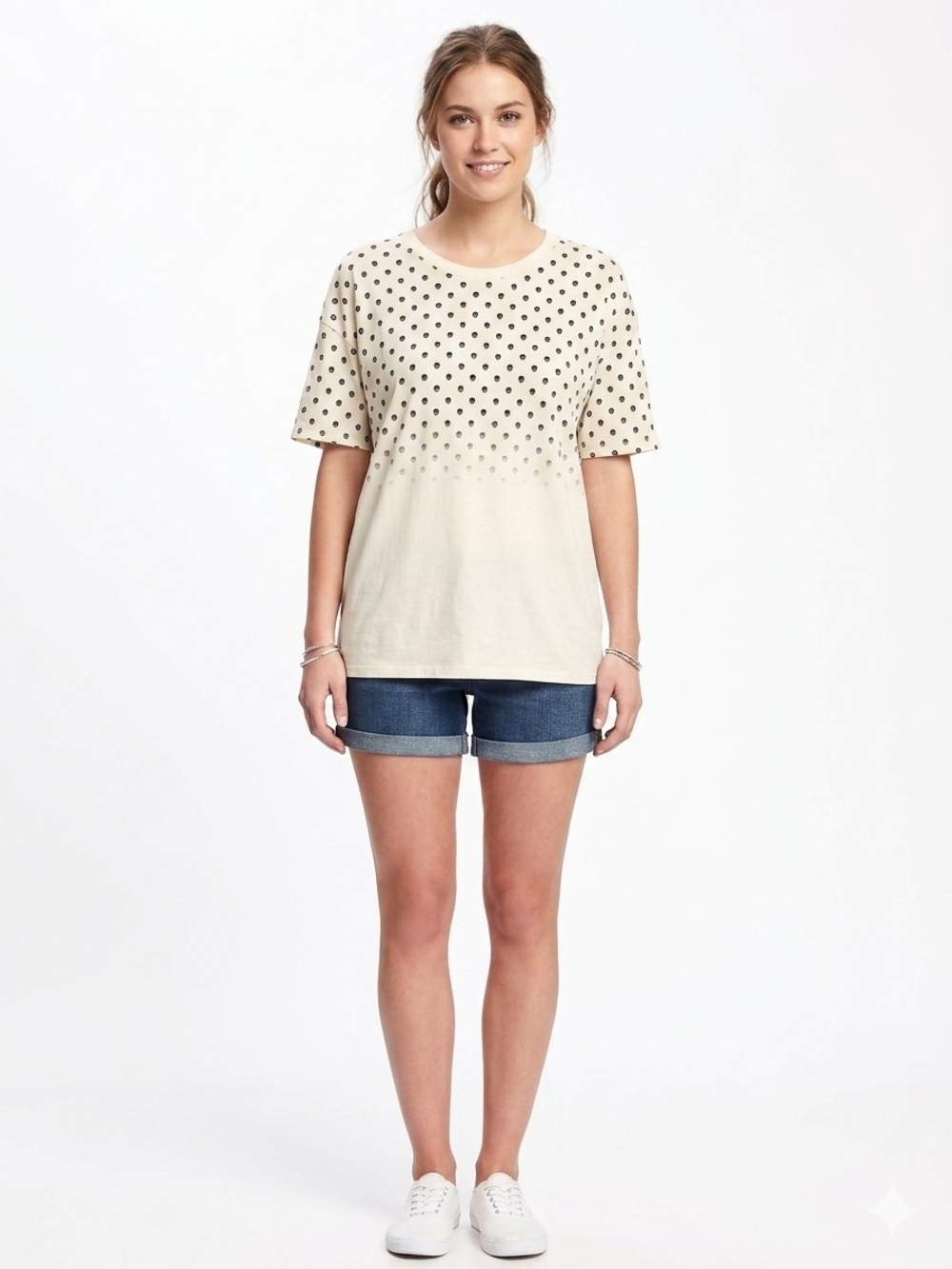 Cream Miniature black skull

Short Sleeve Tee
